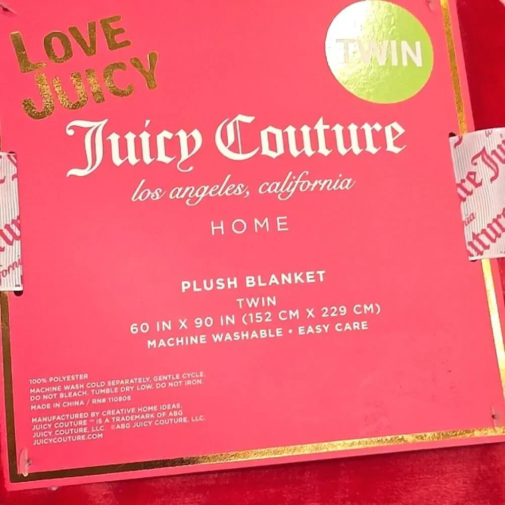 Juicy Couture Signature Logo Twin‎ Plush Throw Blanket